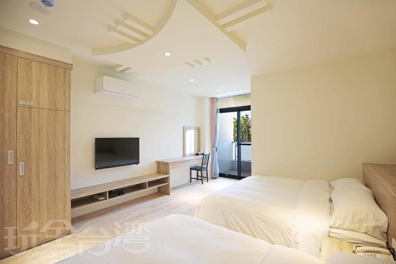 Riyuewan Homestay Yuchi Bagian luar foto
