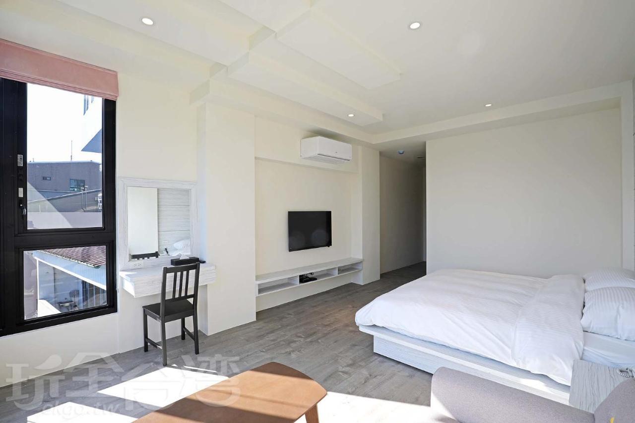 Riyuewan Homestay Yuchi Bagian luar foto
