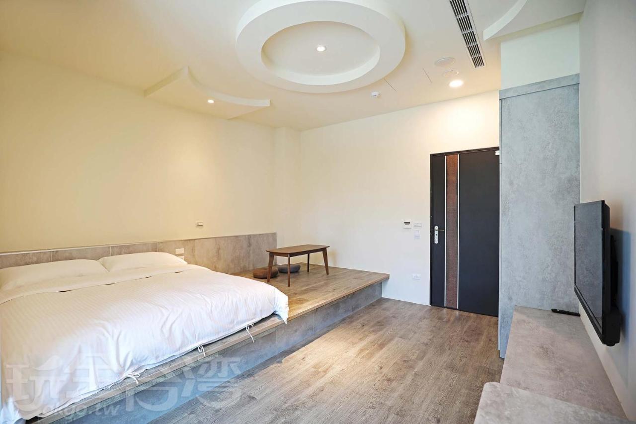 Riyuewan Homestay Yuchi Bagian luar foto